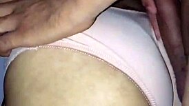 me vengo en las bragas