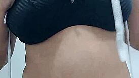 美臀拉丁妹邀玩巨奶自然乳