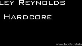 莱利雷诺兹足控日常狂玩脚