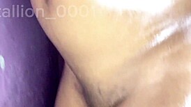 I squirt while trying to fuck my toys 😩