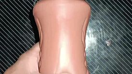 lipsy anal intenso y mamada de juguete del ano a la boca