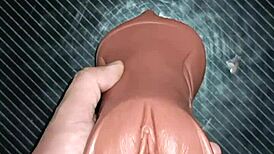 lipsy anal intenso y mamada de juguete del ano a la boca