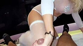 舞池撩陌生人脱套狂内射脏精