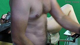 Scarlett Johnson's Intense Vaginal Inspection!