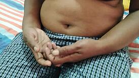 最骚继母翘臀诱惑玩大鸡巴游戏