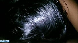 essa safada chupa e senta muito gostoso sem camisinha