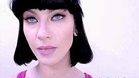 Tell me, does this sultry dark-haired model get fucked at her modeling audition?