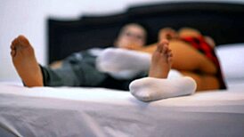 la profesora se folla al estudiante en su oficina despues de clases mientras sus padres no estan en casa