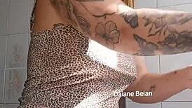 wanna see shorts shoved deep in my big pussy?