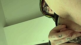 morning jerk off on my pussy feels so good 😍💦