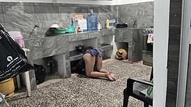 Helping Stepsister Stuck Shows Her Brown Ass Buttocks