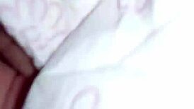 Puttana teases solo in toilet 🚽😈