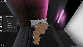 Girlfriend footjobs me during roblox