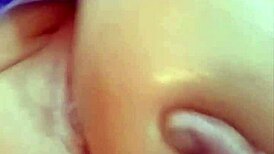 屁股挑逗他撕裤袜操我手指屌