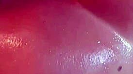 屁股挑逗他撕裤袜操我手指屌