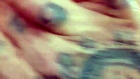 屁股挑逗他撕裤袜操我手指屌