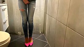i'm desperate peein in my jeans then he pees on my ass before i blow him hard in heels