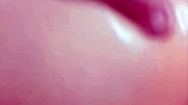 屁股挑逗他撕裤袜操我手指屌