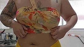 i can't help flashing my married ass in these tight shorts shoved deep in my cheeks on the street