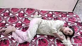 oh man, indian bhabhi milf deepthroats then creampies on desi dick... mess!