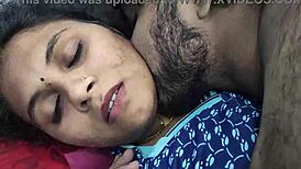 印度大嫂魅惑邻居浪漫偷情夜