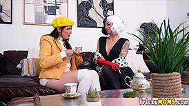 bored rich housewife pegs pretty bf with new strapon