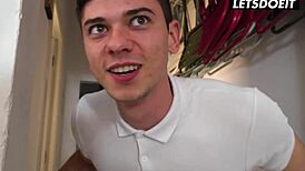 巨乳女仆美杜莎宿舍骑大屌清洁骚逼！