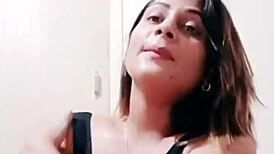 naughty indian babe shakes big tits and ass wildly!