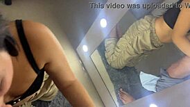 la novia de mi mejor amigo entra a mi cuarto chupando verga hasta facial cumshot