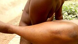 i feel so good getting caught fucking this ebony pussy outdoor