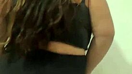 damn this chubby girl's shaking that fat ass like crazy