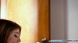 Squirting babe fingers pussy then facesits lesbian partner to orgasm 💦👅