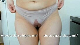 i can't stop fingering my oiled latina cameltoe big clit pussy peeing wet with huge dildo vibes