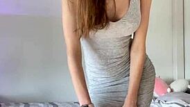 daddy, watch this milf dildo her wet pussy to orgasm!