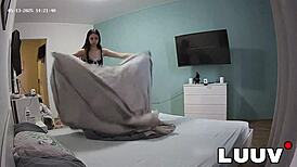 Luuv maids flash skinny bodies bedroom cleaning tease
