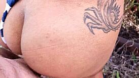 Watch this muscular bodybuilder bareback fuck a juicy latina ass outdoors