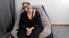 wanna watch this submissive goth bbw pregnant kitten toy her shaved pussy in pov interview?