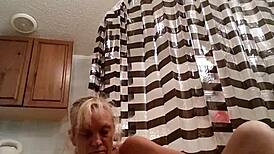 sassy babe rams huge dildo deep in her pussy