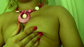 heather huntley fingers her wet pussy close-up