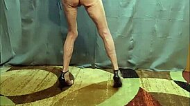 busy-bottom strips naked masturbates and cums hard in xvideos hd update