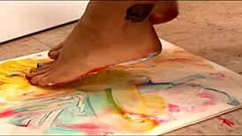 After tonguing her shaved pussy deep, dude unloads a massive facial cumshot all over her face! 💦👅