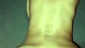 seksi ibu tiri indonesia fucks remaja hard on bed 😏🔥