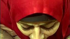 mia shakes arab ass in niqab lingerie close-up toy compilation